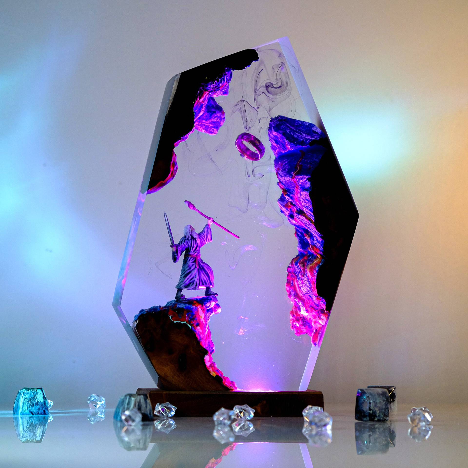 مصباح طاولة على شكل مشهد من في - مراجعة Home Decor Furniture وسعره